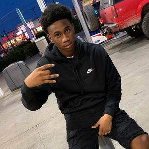 Meet your Posher, Kenn